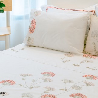 Hydrangea flower embroidered bedset